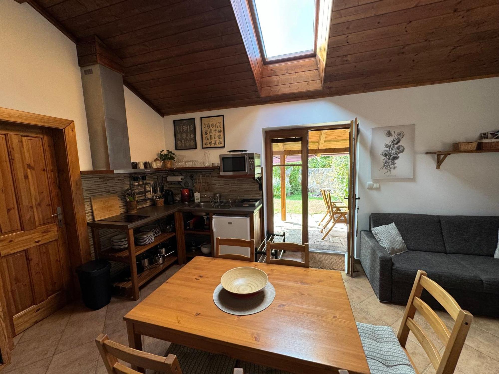 Kamenny Apartman Libunec Exteriör bild